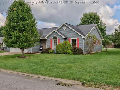 Property at 101 Gibbs St, Ravenswood, WV