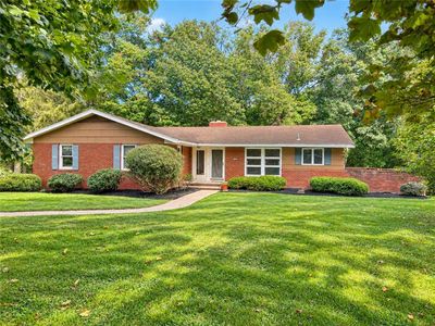 29 Rollingwood Dr