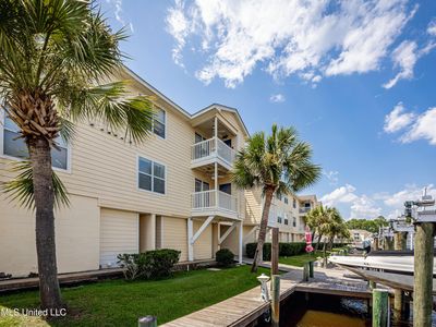 2421 Beach View Dr #H16