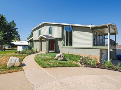 2524 Edgehill Dr