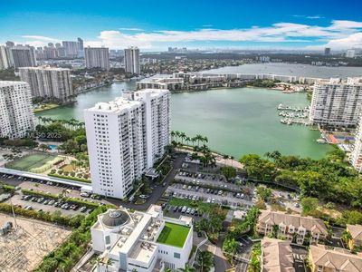 2801 NE 183rd St APT 1504W