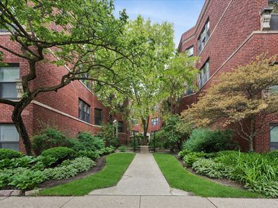 530 Sheridan Rd APT 3B