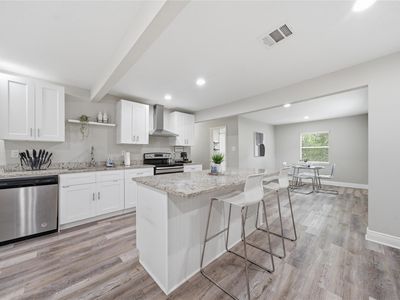 8826 Delilah St