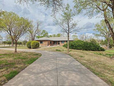 18600 W Willow Creek Dr