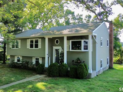 71 Knollwood Drive