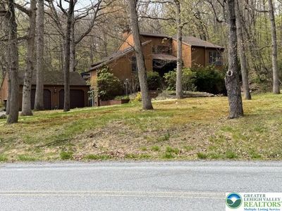 2253 Skyline Dr
