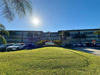 9440 SW 8 Street #208