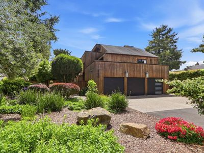 328 Cliff Dr