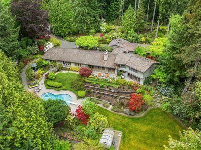 114 NW Highland Drive