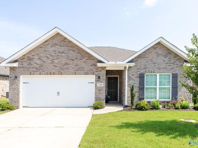 27405 McKenna Dr