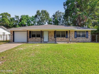 106 James Dr