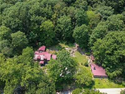 121 Creek Rd