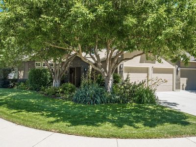 1294 E Versailles Ct