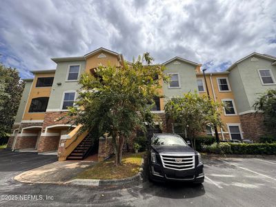 8539 GATE Parkway W #1413