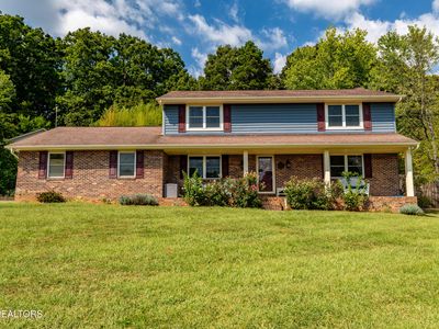 1228 Court Field Rd