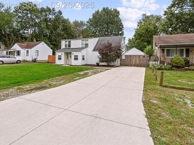 24843 Mary St