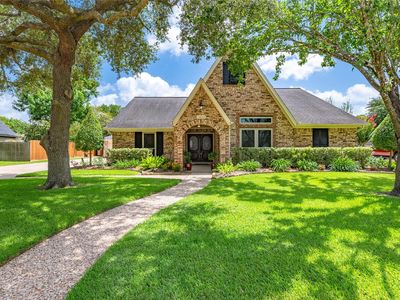 1603 White Wing Cir