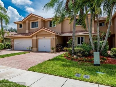 5754 NW 127th Ter