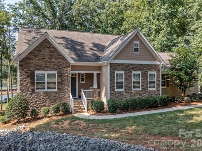 348 Catalina Dr