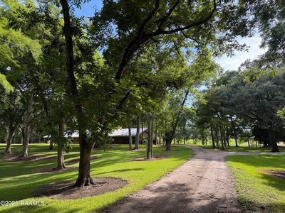 Property at 131 Driveway B, Loreauville, LA
