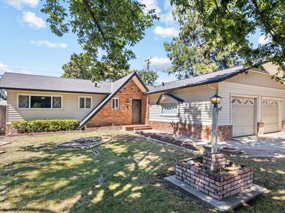 2021 Shaw Ave