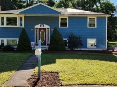 Property at 60 Wethersfield Rd, Bellingham, MA