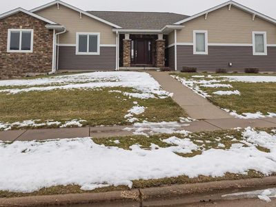 1560 Cornerstone Circle