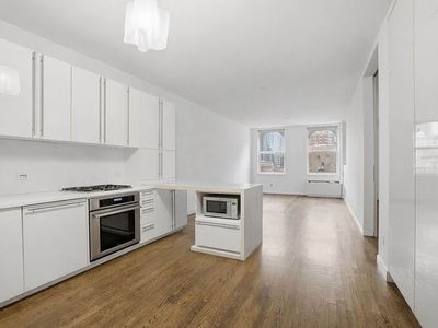 60 W 20th St APT 6G