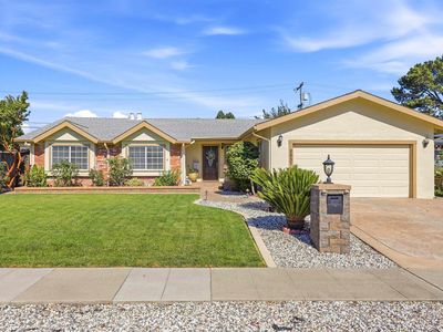 8657 Davona Dr