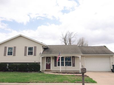 1203 E 24th Pl