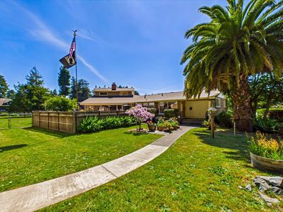 2470 Cypress Ave