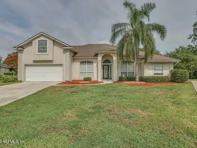 1556 LAKEWAY Drive