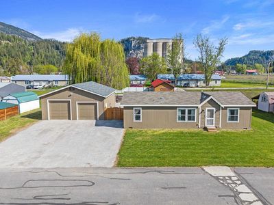 Property at 105 B South Ave, Metaline Falls, WA