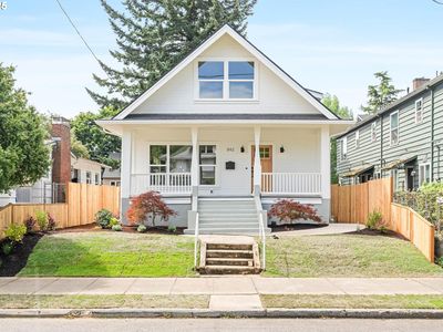 842 NE Killingsworth St