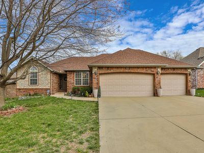 3223 W Melbourne Street