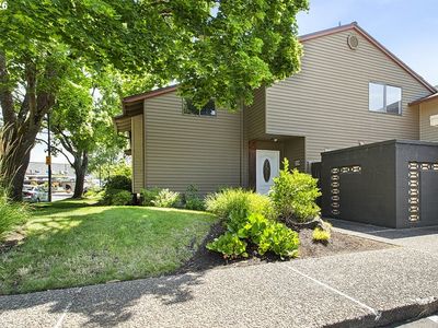 224 N Hayden Bay Dr