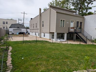 5651 W Grand Ave