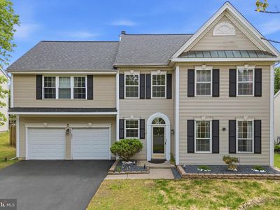 25 Navesink Dr