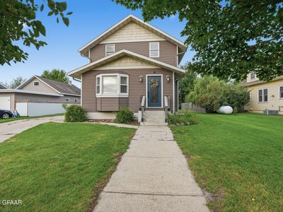 308 Hougen St S