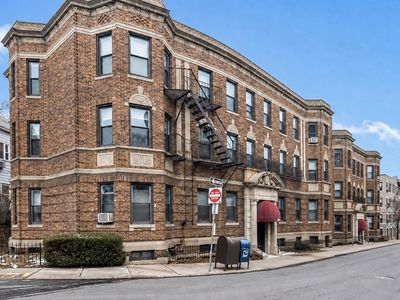 43 Glenville Ave APT 8