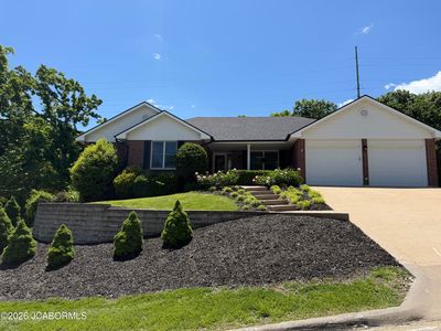 3915 Carmel Dr