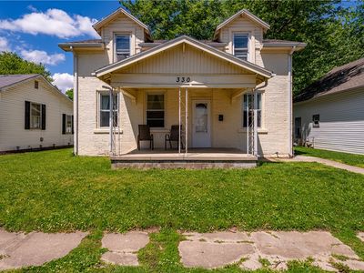 330 Young St