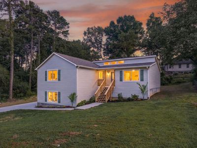 2320 Collins Ln