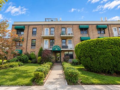 490 Clove Rd APT 1H