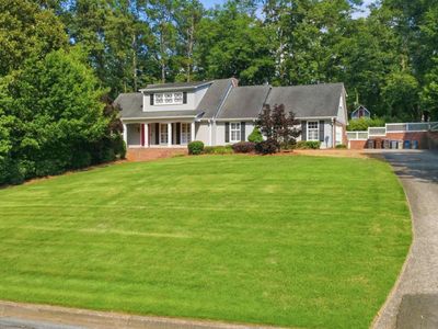 2 Walnut Dr