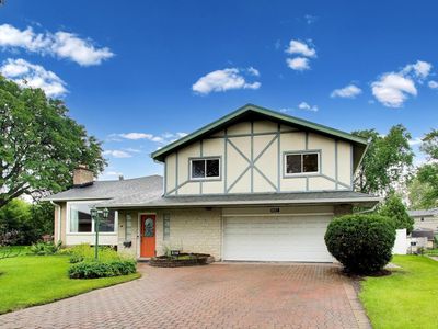 801 E Golfview Dr