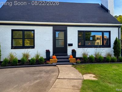 1228 N Main St