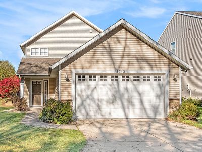 1212 Highland Hill Dr SE