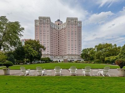 5555 N Sheridan Rd APT 316