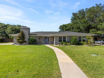 Property at 1801 Alexander Dr, Waxahachie, TX